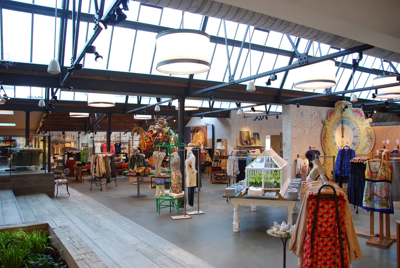 Anthropologie, King’s Road, London: the old billiard hall under its glazed roof, merchandised for opening